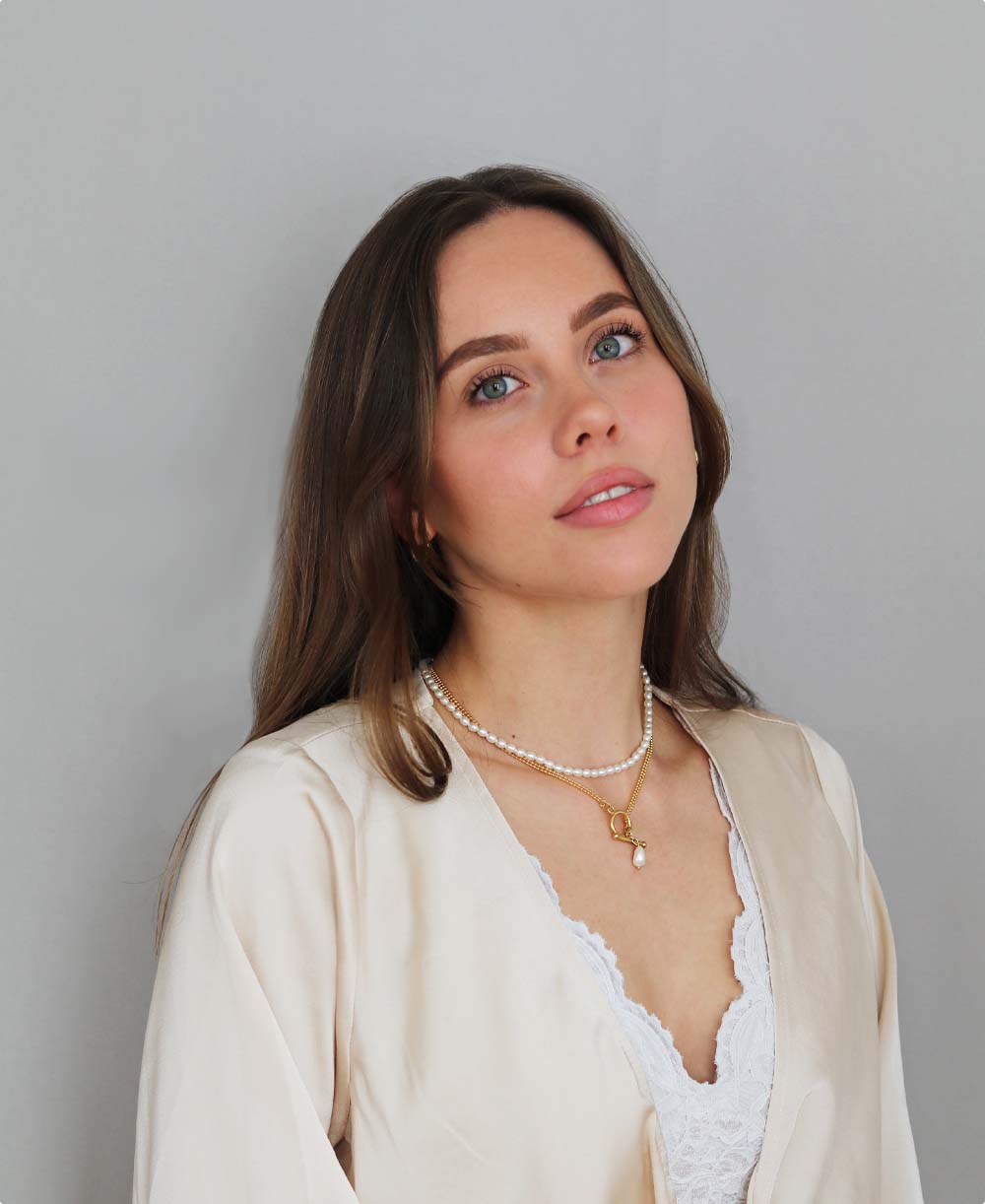 Dazzling White Choker